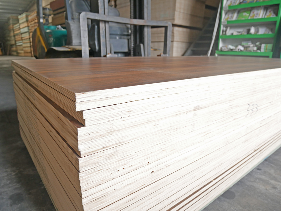 Giá ván Plywood phủ melamine mới nhất 2024 - Gỗ Hiếu Hương